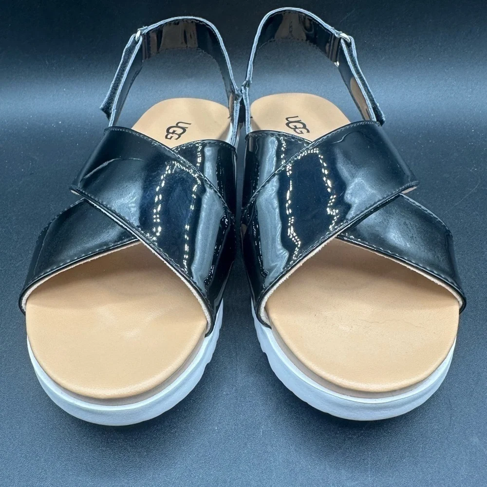 Ugg Kids Klara Black Patent Platform Sandals size 4